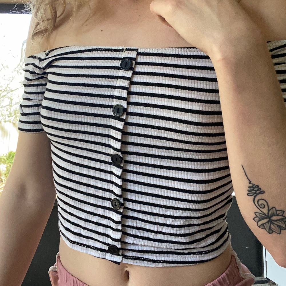 ✨American eagle crop top✨